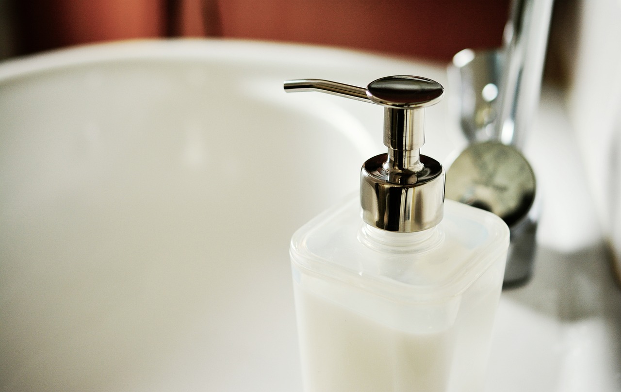 Dozowniki na mydło w domu – jakie warto wybrać?