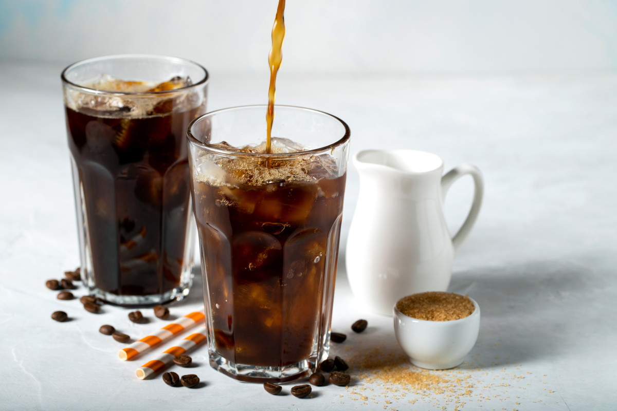 Zanurz się w kawowej przyjemności: Wybieramy idealną szklankę do kawy